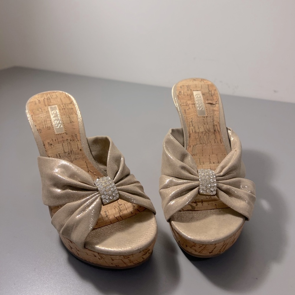 Almost new Guess Sandals